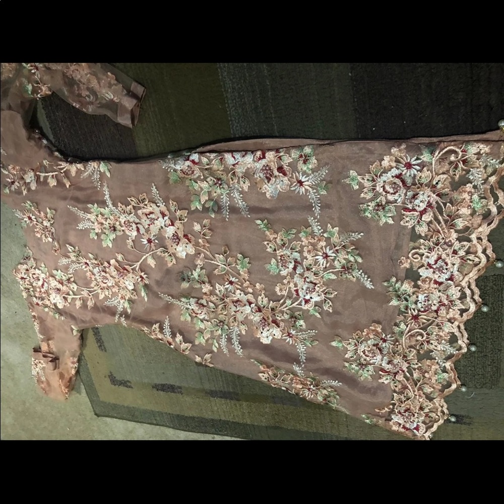 Pakistani Indian Shalwar Kameez 3 Piece Size 2-4 - image 3